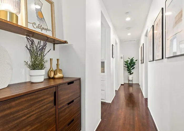 Spacious Coastal Apartment In A Colorful Community - Nrp22-00590