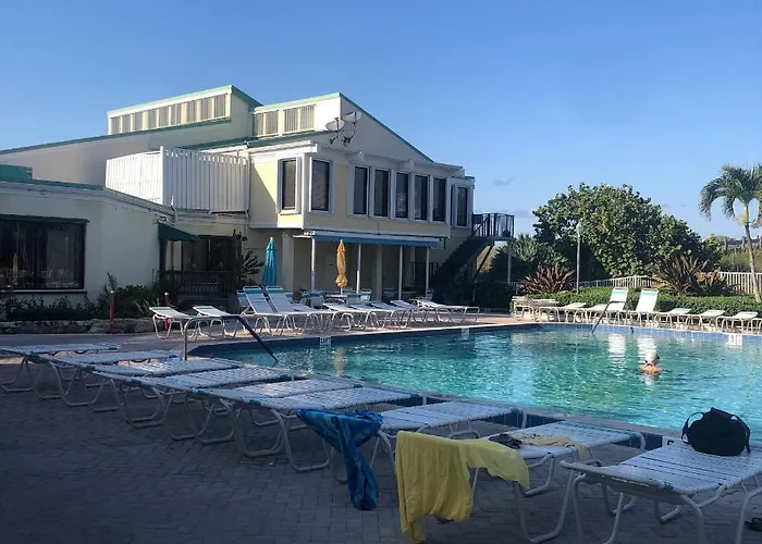 Beach Bungalow At Ocean Village