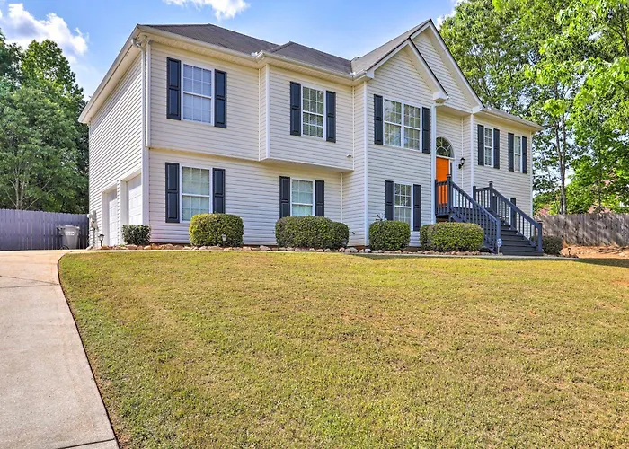 Charming Covington Home W/ Fire Pit + Game Room!