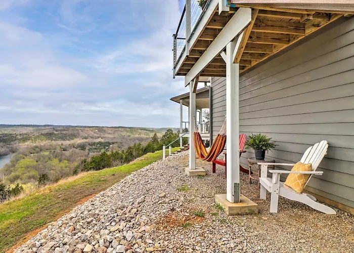 Quaint Norfork Studio W/ Million Dollar View!