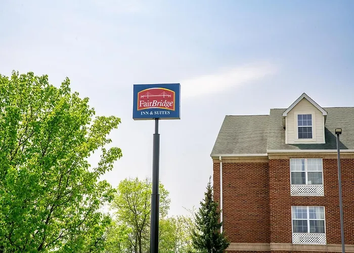 Blisspoint Inn & Suites Marion
