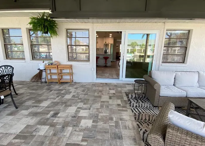 Waterfront Hernando Beach House On Deep Water Canal W/Dock, Fishing, Kayak
