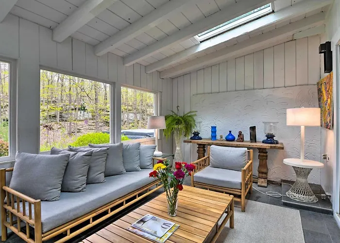'Casa Real' ~ Expansive Woodstock House W/ Hot Tub