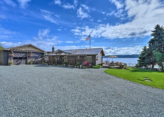 Waterfront Similk Bay Compound W/ Luxury Amenities