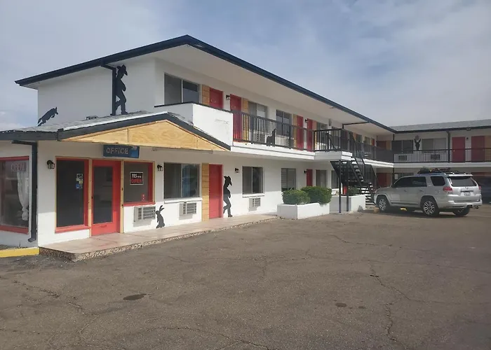Almara Inn