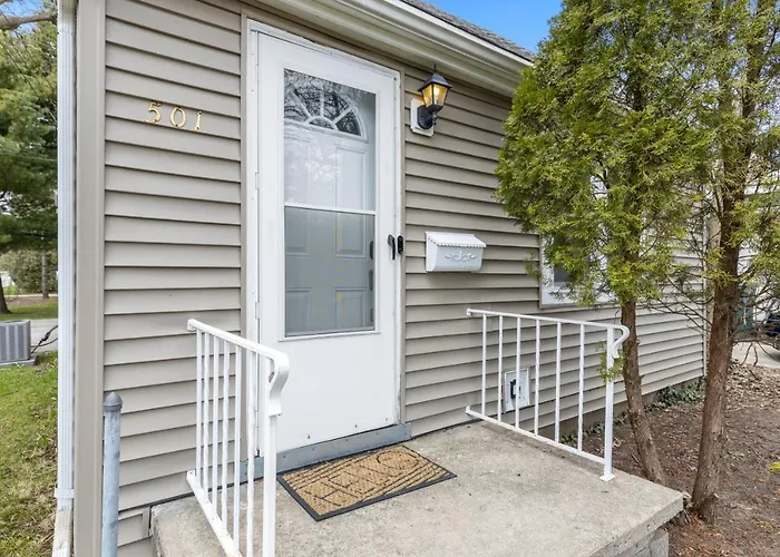 Perfect Location Walk To Msu Campus High End Mattresses Fast Wi-Fi