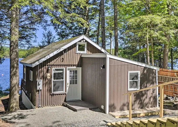 Pet-Friendly Ellsworth Cottage On Branch Lake