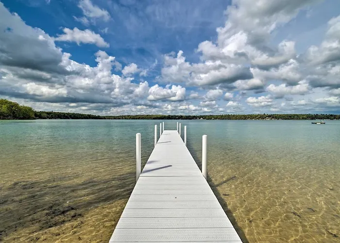 'Northern Nights Beachfront Cottage' In Kalkaska