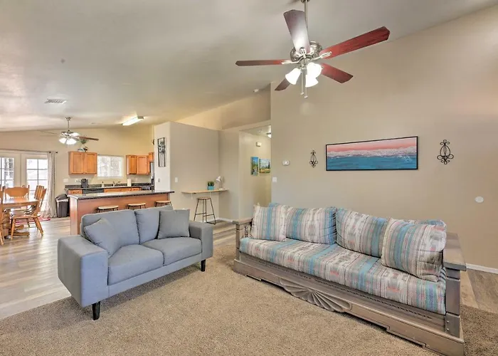Fenced Yard, Fire Pit: Quiet Show Low Home!