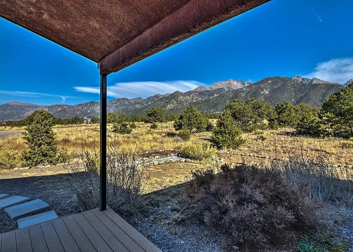 Cozy Remote Retreat • Mountain Views • Stargazing
