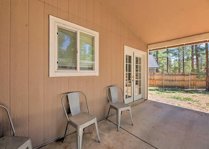 Fenced Yard, Fire Pit: Quiet Show Low Home!