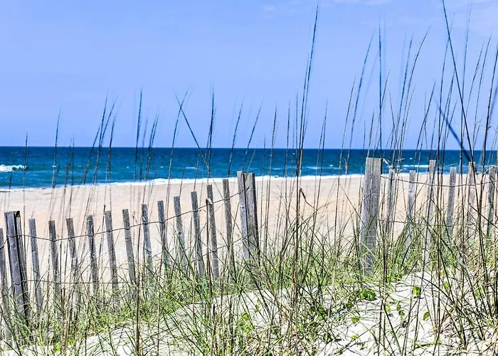 Atlantic Beach Studio W/ Community Pool!