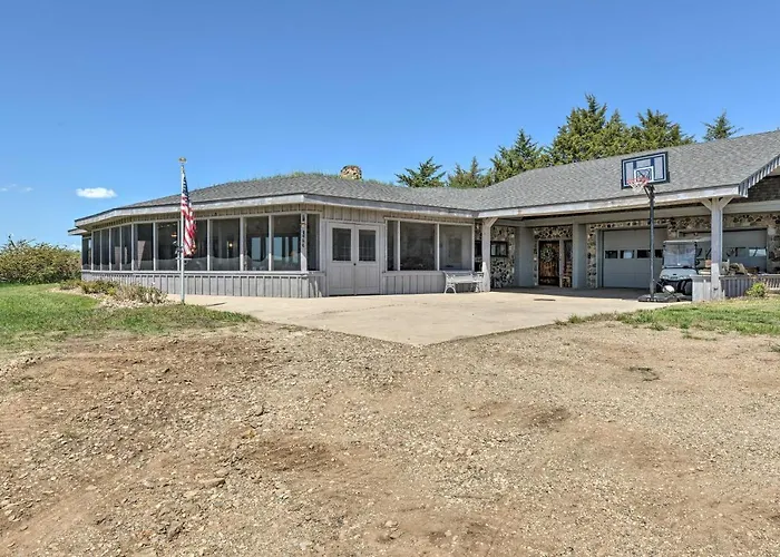 Spacious, Scenic Wagner Haven W/ River Access