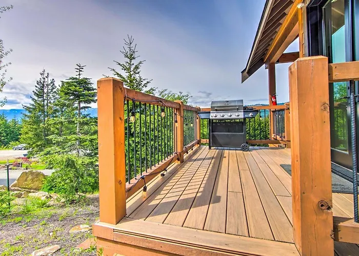 Pool Access: Cle Elum Mtn-View Cabin W/ Game Room