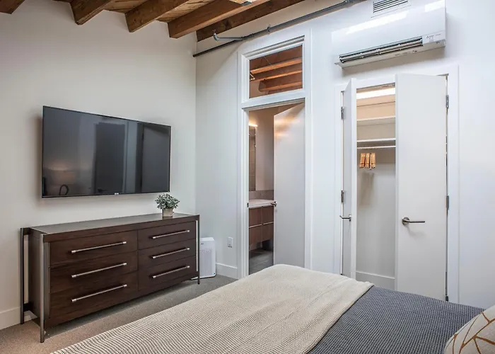 Elevation Lofts Hotel