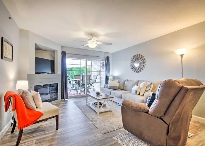 Furnished Balcony, Pool! Waterfront Lake Ozark Gem