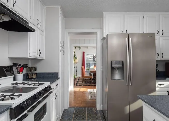 Grand Performance Home 3 Min To Downtown, Stockyard, At&T
