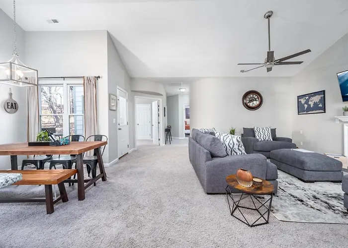Cozy Industrial Kildaire Farms Home- Near Downtown