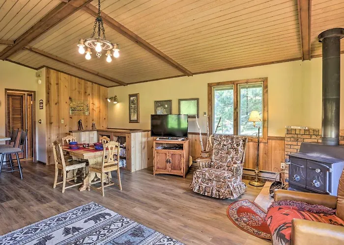 Creekside Rapid City Cabin W/ Deck On 30 Acres!