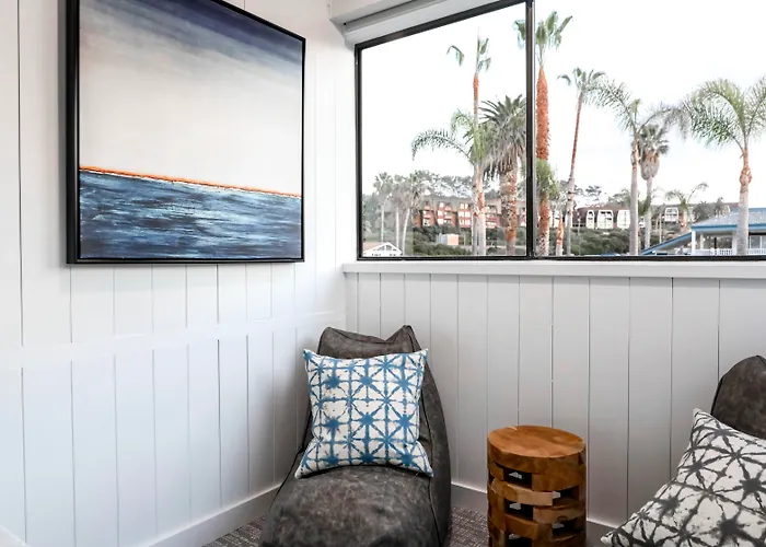 Del Mar Beach Hotel