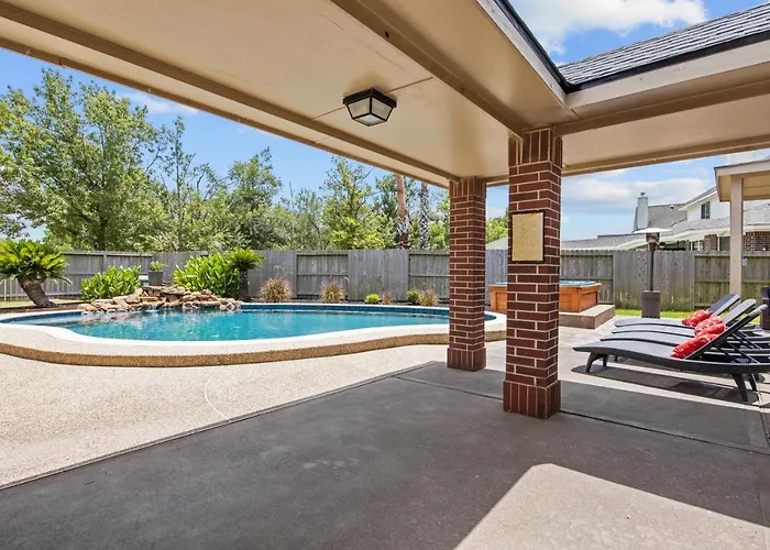 Upscale 4Br Cypress Home W Pool, Hot Tub, Theater, Sleeps 20