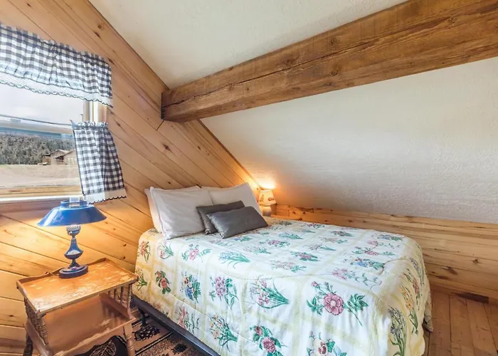 Charming Starlight Cabin