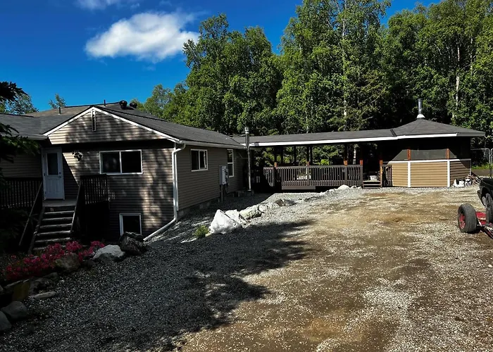 Newly Remodeled Spacious Units, Minutes From Mountains, Inlet, Downtown And Airport