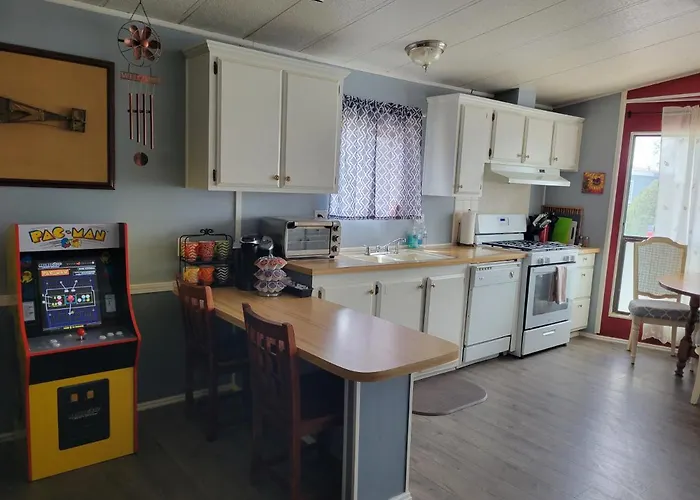 Mobilehome To Yourself 2 Rooms 1 Bath