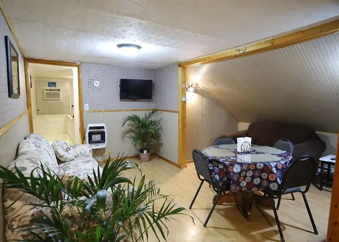 3-Bedroom Apt. Ideal Location Near New River Gorge