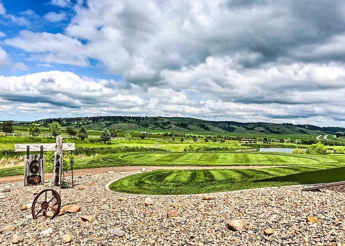 Luxe Spearfish Hideaway: Golf, Hike, Explore!