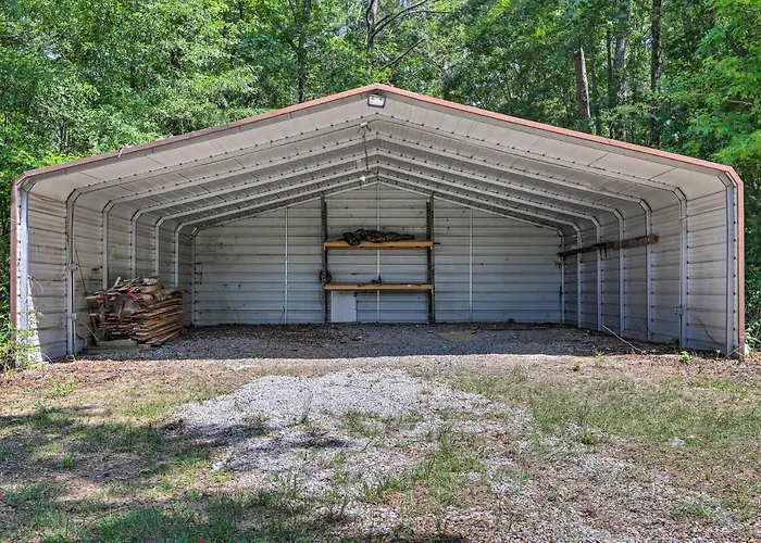 Buckhead Cabin W/ Fireplaces & Private Pool!