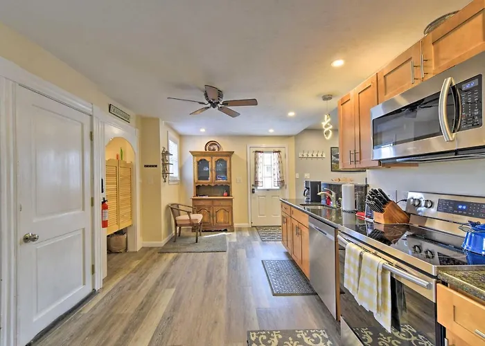 Cozy Getaway - 10 Miles To Mount Wachusett Skiing!