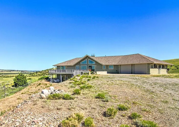 Sunny Big Timber Retreat W/ Spacious Deck!