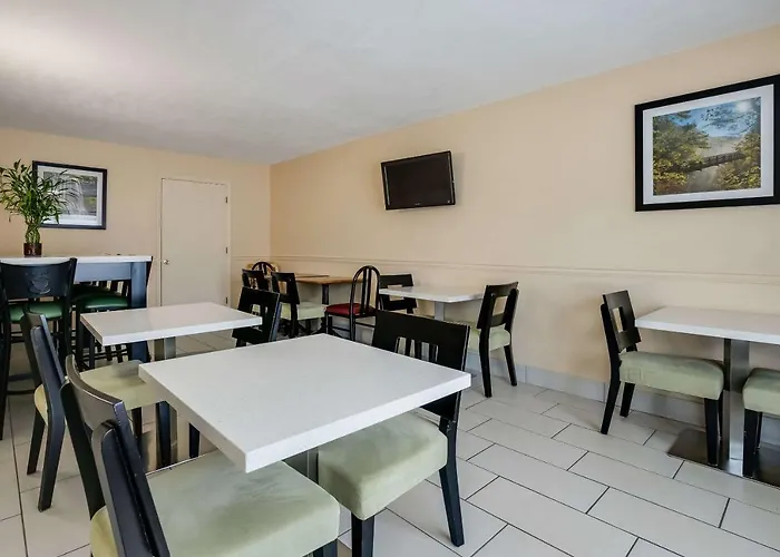 Quality Inn & Suites Mt Chalet