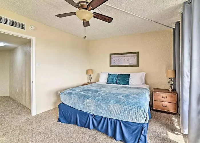 Sunny Padre Island Condo,2 Mi To Beaches, Hot Tub!