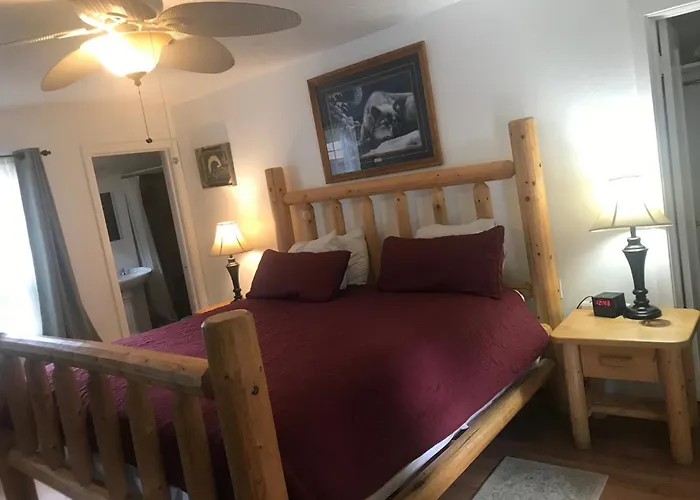 Dunsmuir Lodge