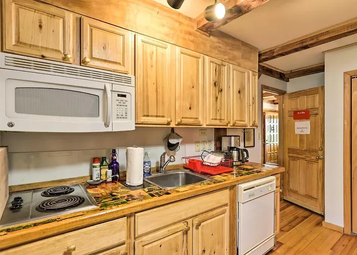 Cookout Ready! 'Sweet Suite' W/ Views In Leicester