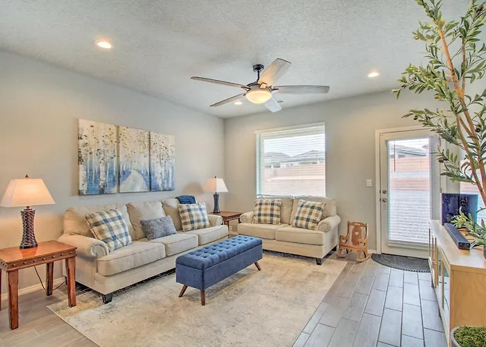 Family-Friendly Rio Rancho Home Near Old Town