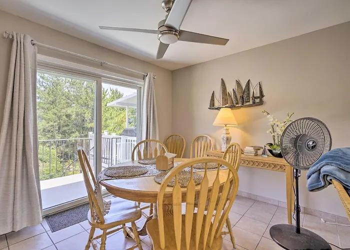 Brigantine Retreat W/ Balconies - Walk To Beach!