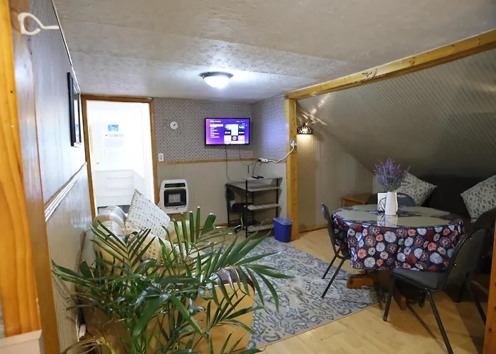 3-Bedroom Apt. Ideal Location Near New River Gorge