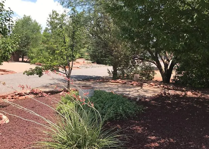 Mountain View 1 Bedroom Apartment, Unit B, Private Entrance