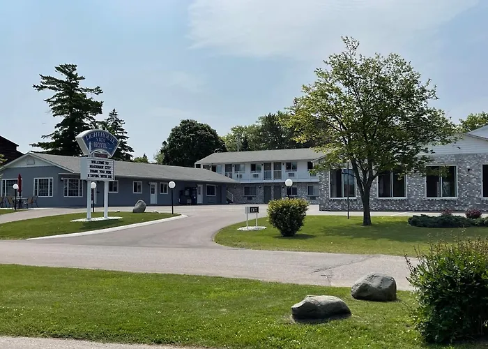 Lighthouse View Motel