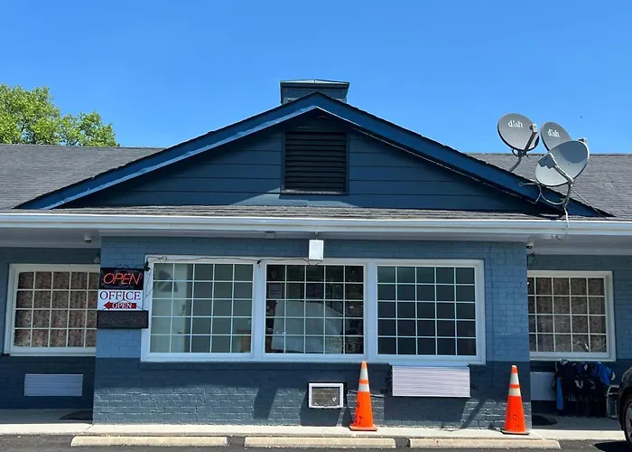 Washington & Lee Motel