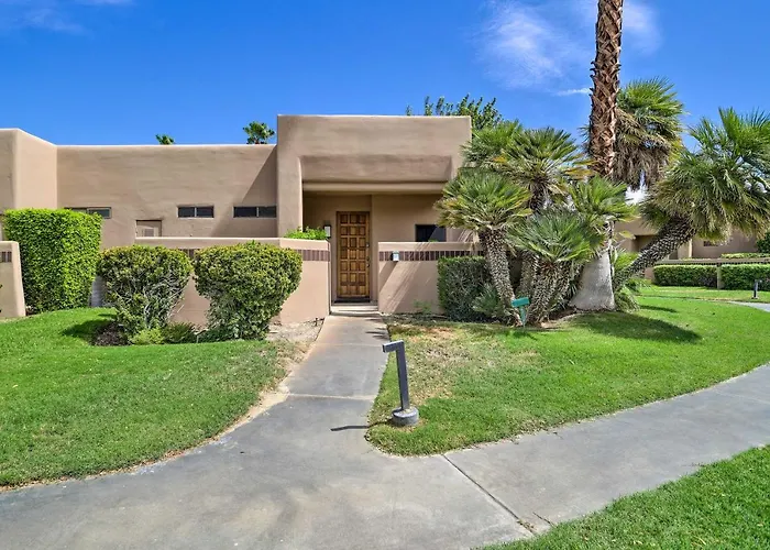 Access To 33 Pools: Cathedral City Condo W/ Patio