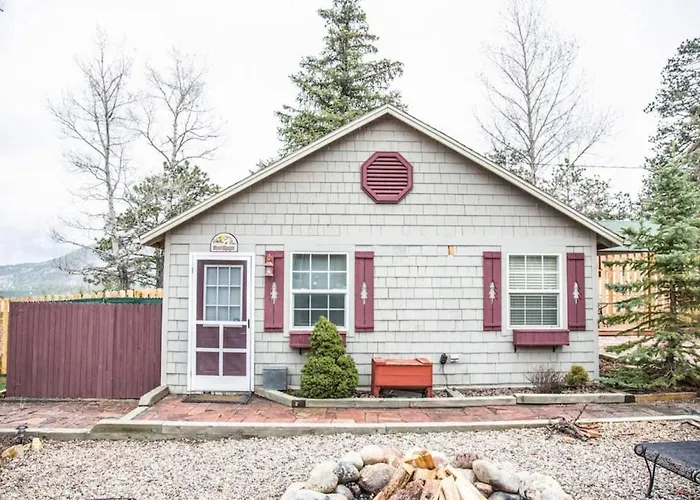 Mt Olympus Cabin, Cozy 1 Bedroom Cabin Great For Couples