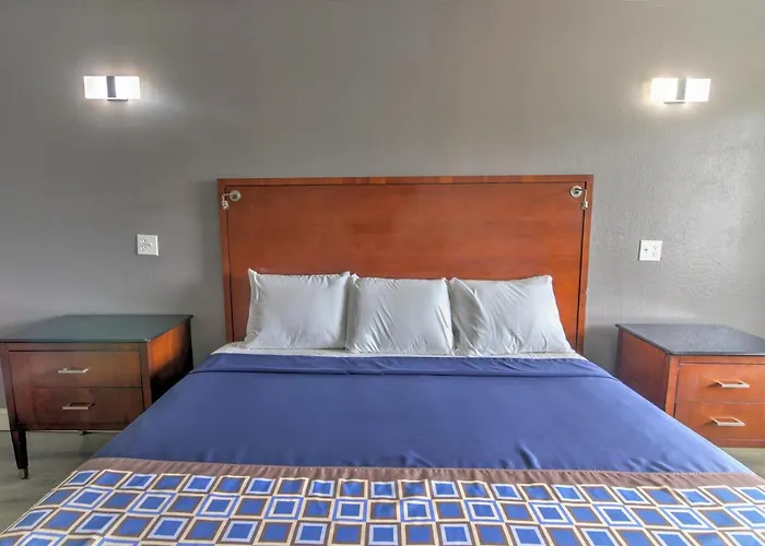 Budget Lodge Churchland