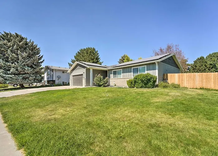 Lovely Twin Falls Home W/ Private Hot Tub!