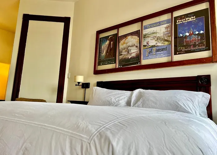 The Monarch Hotel