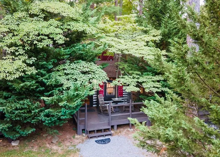 Log Cabin Motor Court