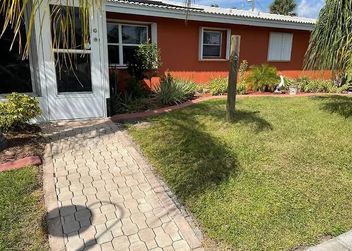 Heated Pool Paradise, Gulf Access, Pet Friendly